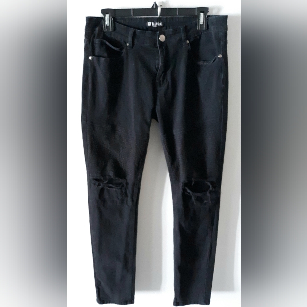 CJ Black Knee Hole Skinny Jeans 32